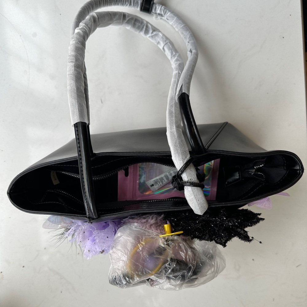 Unique Black Handbag with Pop Mart - Picture 3 of 3
